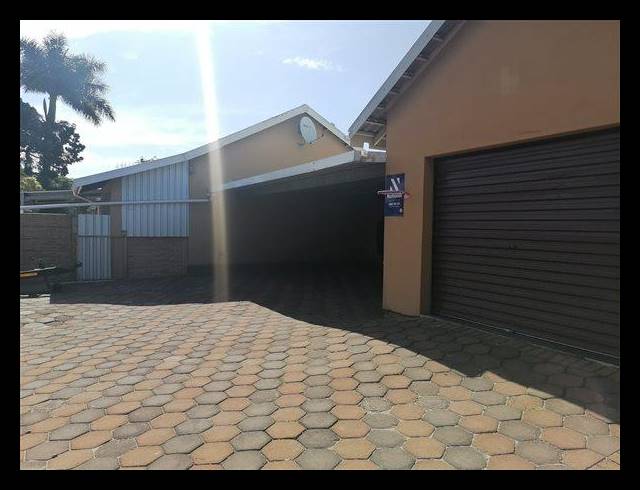 3 BEDROOM HOUSE FOR SALE IN ARBORETUM